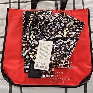 * NWT LULULEMON Train Times Training Luxtreme Pant 25" SIZE 4